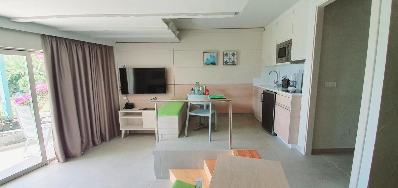 Apartamentos Casas Carmen - Adults Only Плая дел Инглес Екстериор снимка